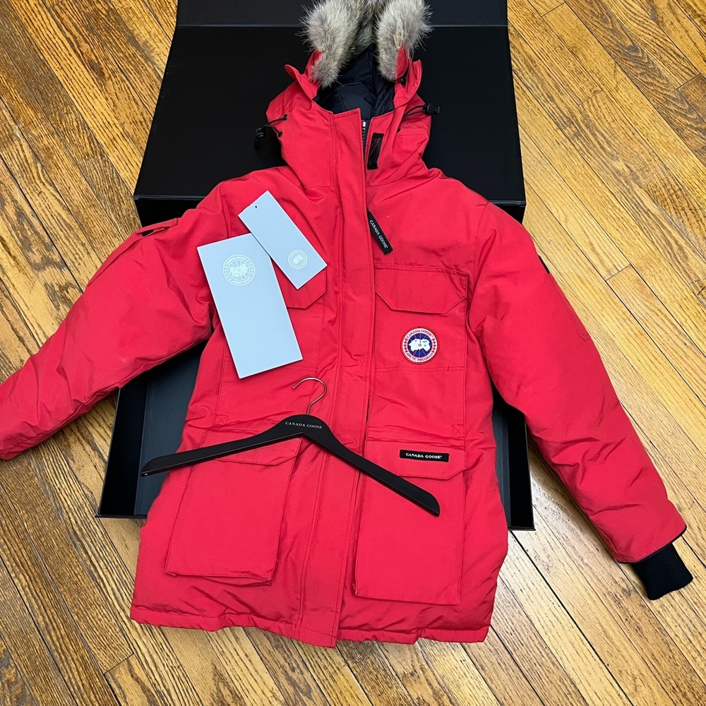 CANADA GOOSE EXPEDITION PARKA HERITAGE Red Parka with Fur Hood